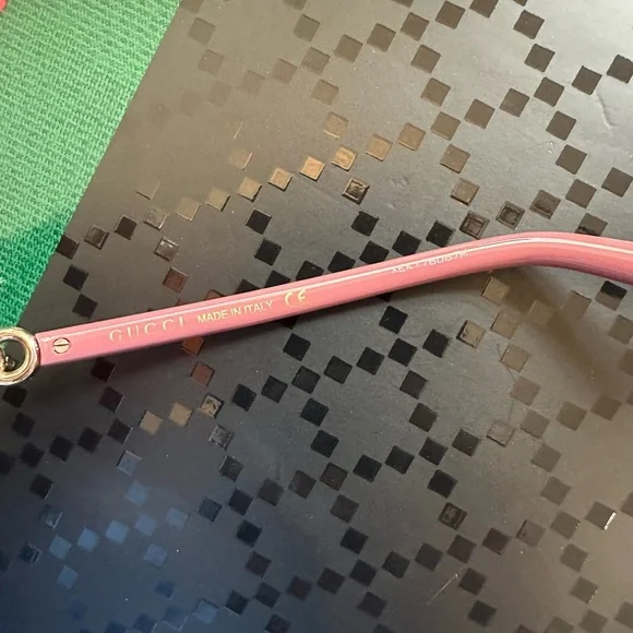 Gucci Rose-Tinted Sunglasses